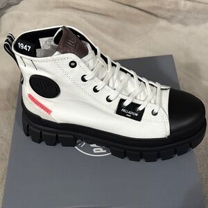 Palladium Women's Revolt HI TX Star White